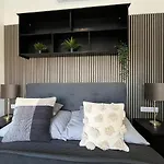 Apartmán Hillside Luxury With Free Garage *