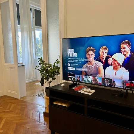 Hillside Luxury With Free Garage * Budapest